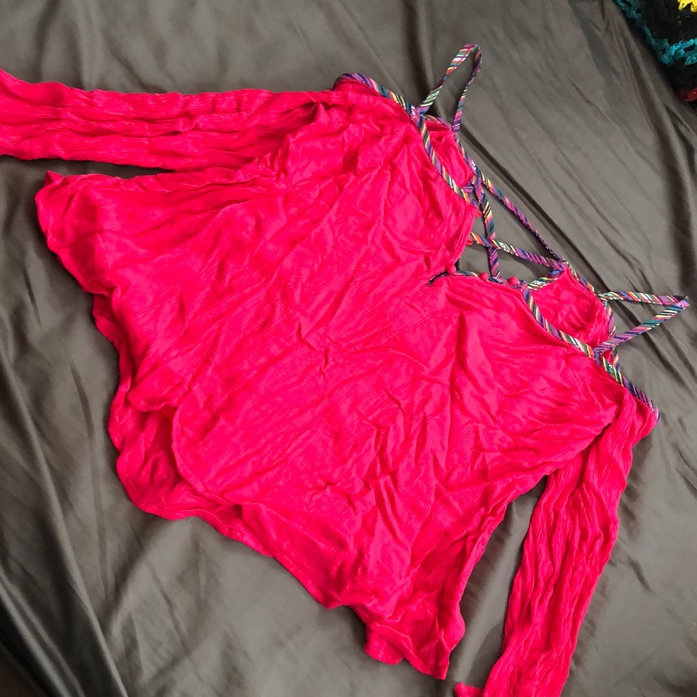 Cold shoulder crop top